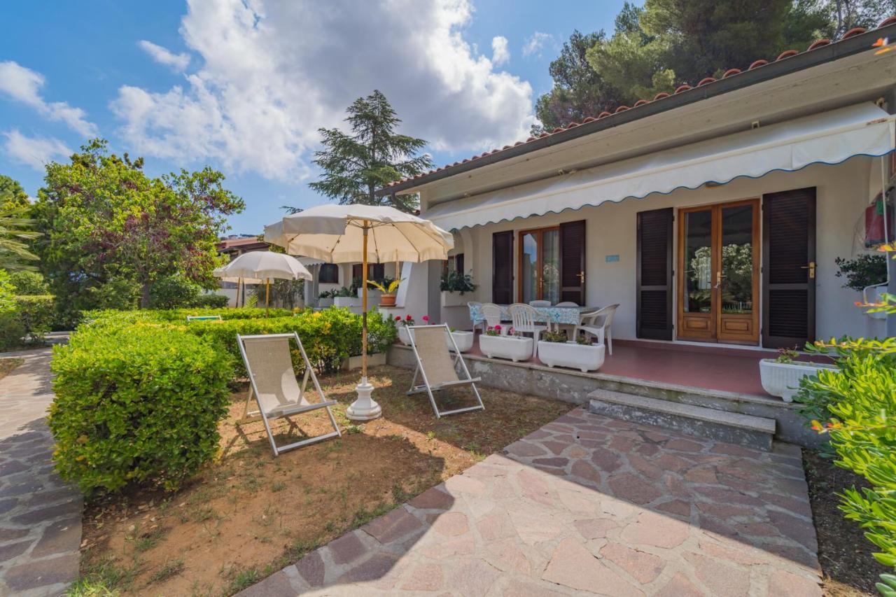 Residence Baia Delle Grazie Casa Morcone Eksteriør billede