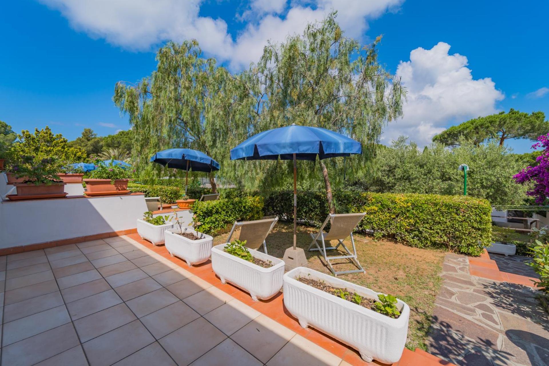 Residence Baia Delle Grazie Casa Morcone Eksteriør billede